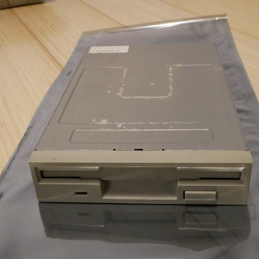 Sony MP-F17W-10 SMM 3.5 inch Floppy Disk Drive - Tested & Working 09